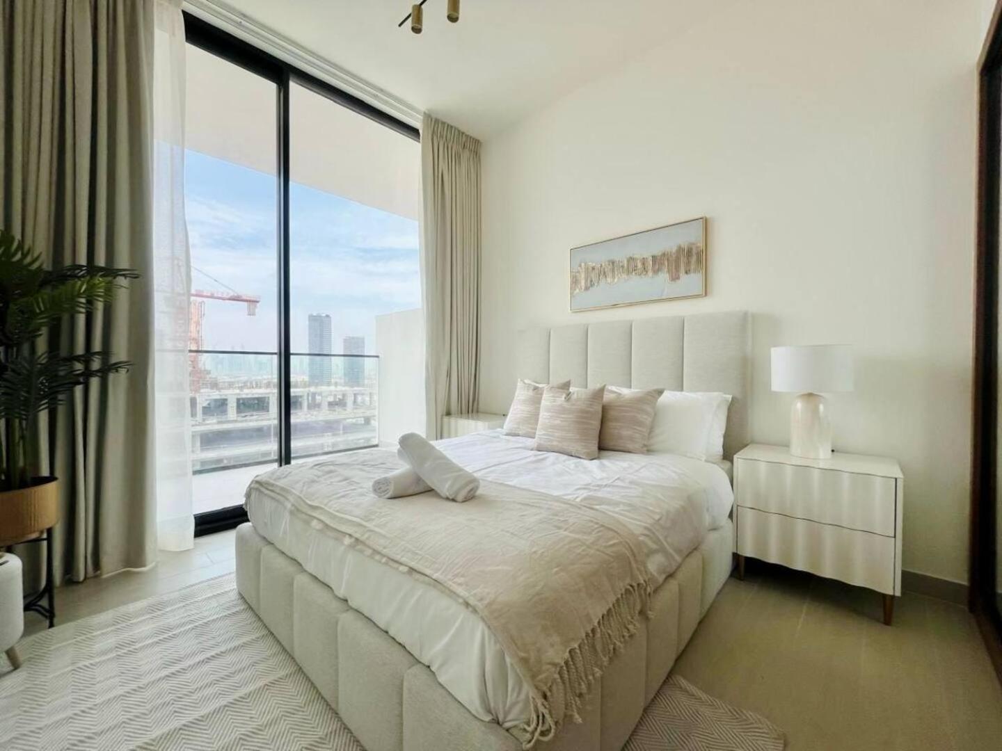 Stylish 1br In Jvc Balcony, Pool & Free Parking Apartment Dubai